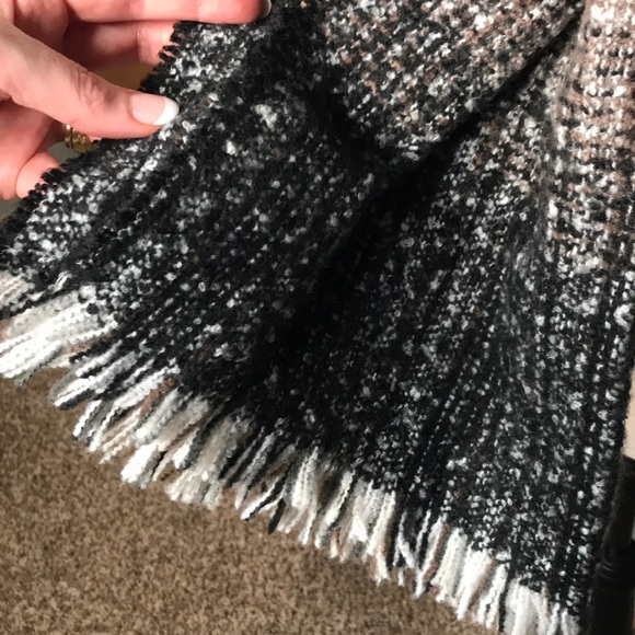Pleasingly soft scarf — 3/$25 SALE item! - Picture 2 of 6